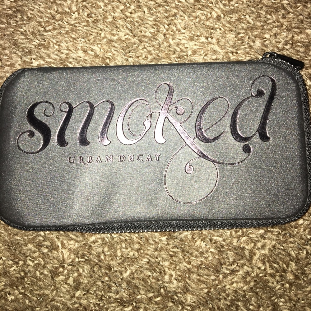 Urban Decay Smoked Palette