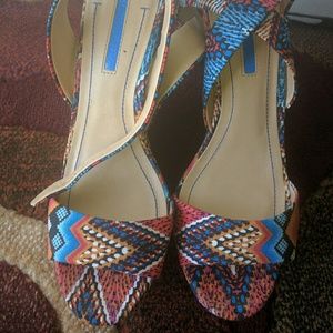 BCBGeneration multicolor wedges