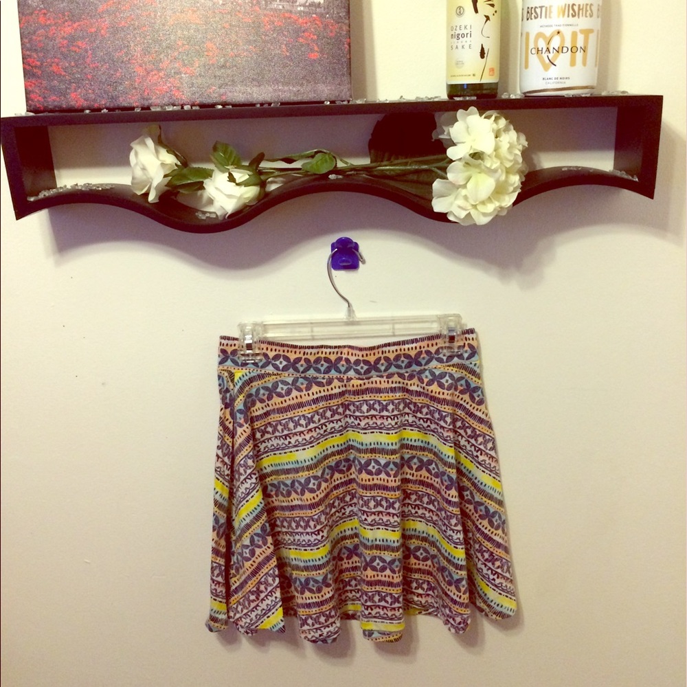Bright flowy patterned mini skirt