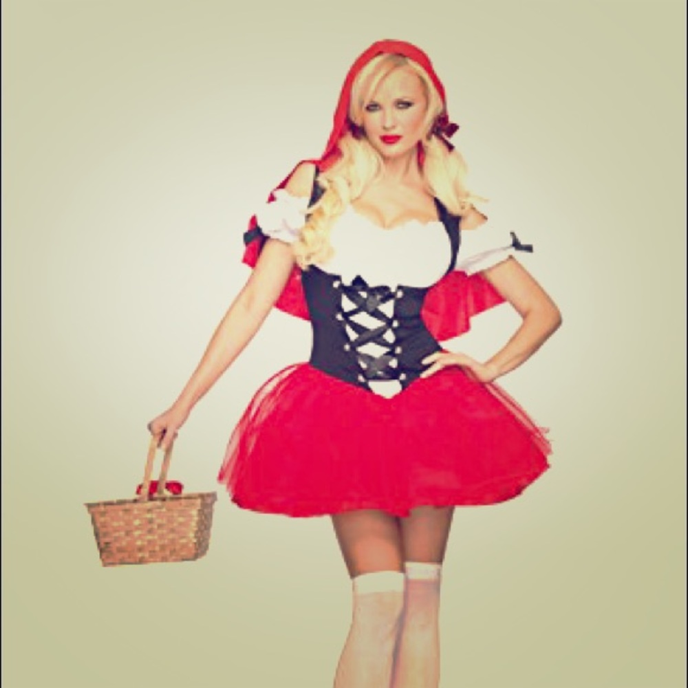 Leg avenue red riding hood