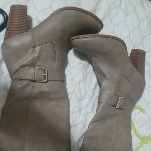Women's shoes