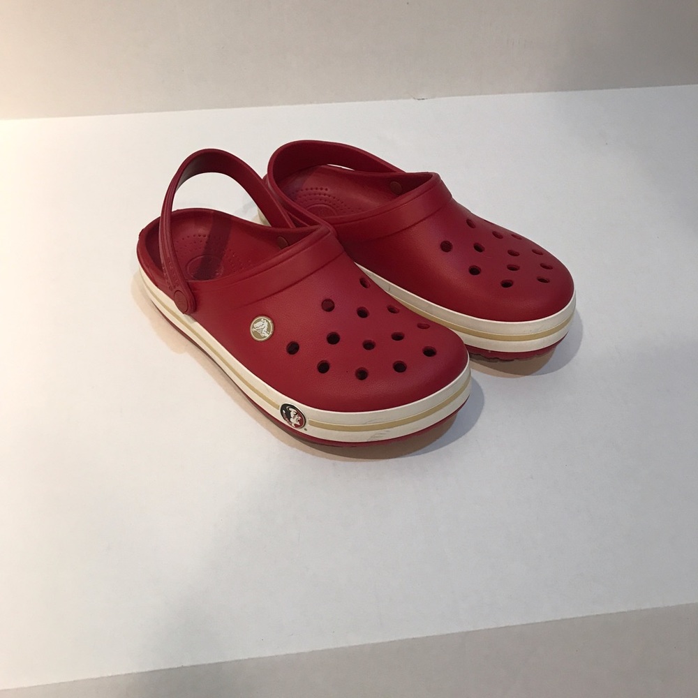 Crocs size 9 women 7 men