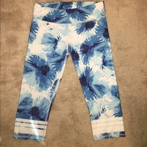 Fabletics cropped leggings