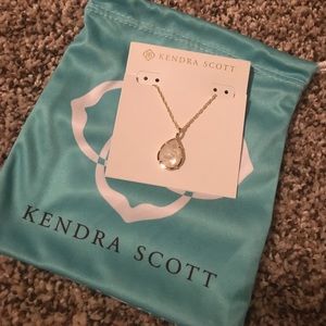 Kendra Scott Necklace