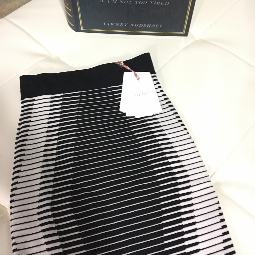 Ted Baker ribbed knit Benequi midi Skirt size 0