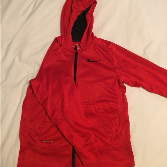 Red Nike jacket - Picture 1 of 2