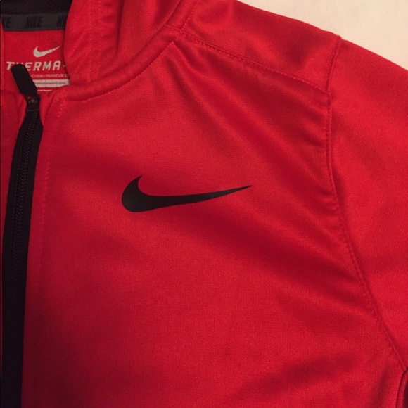 Red Nike jacket - Picture 2 of 2