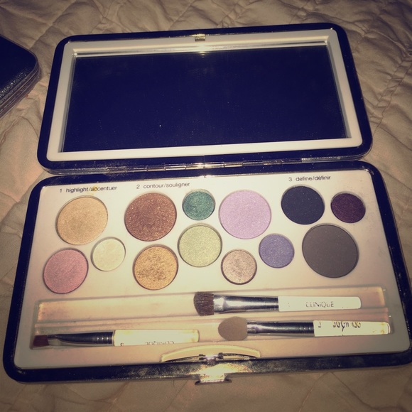 Clinique Other - 13 eyeshadow palette by Clinique limited edition