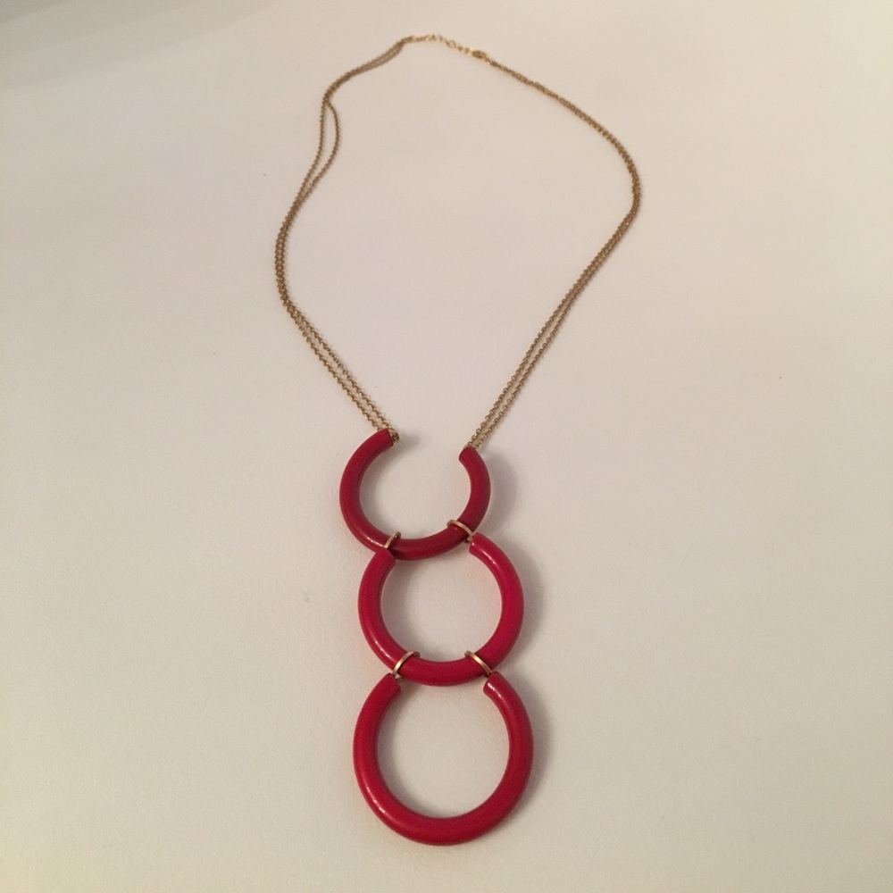 Red statement necklace - Picture 2 of 4
