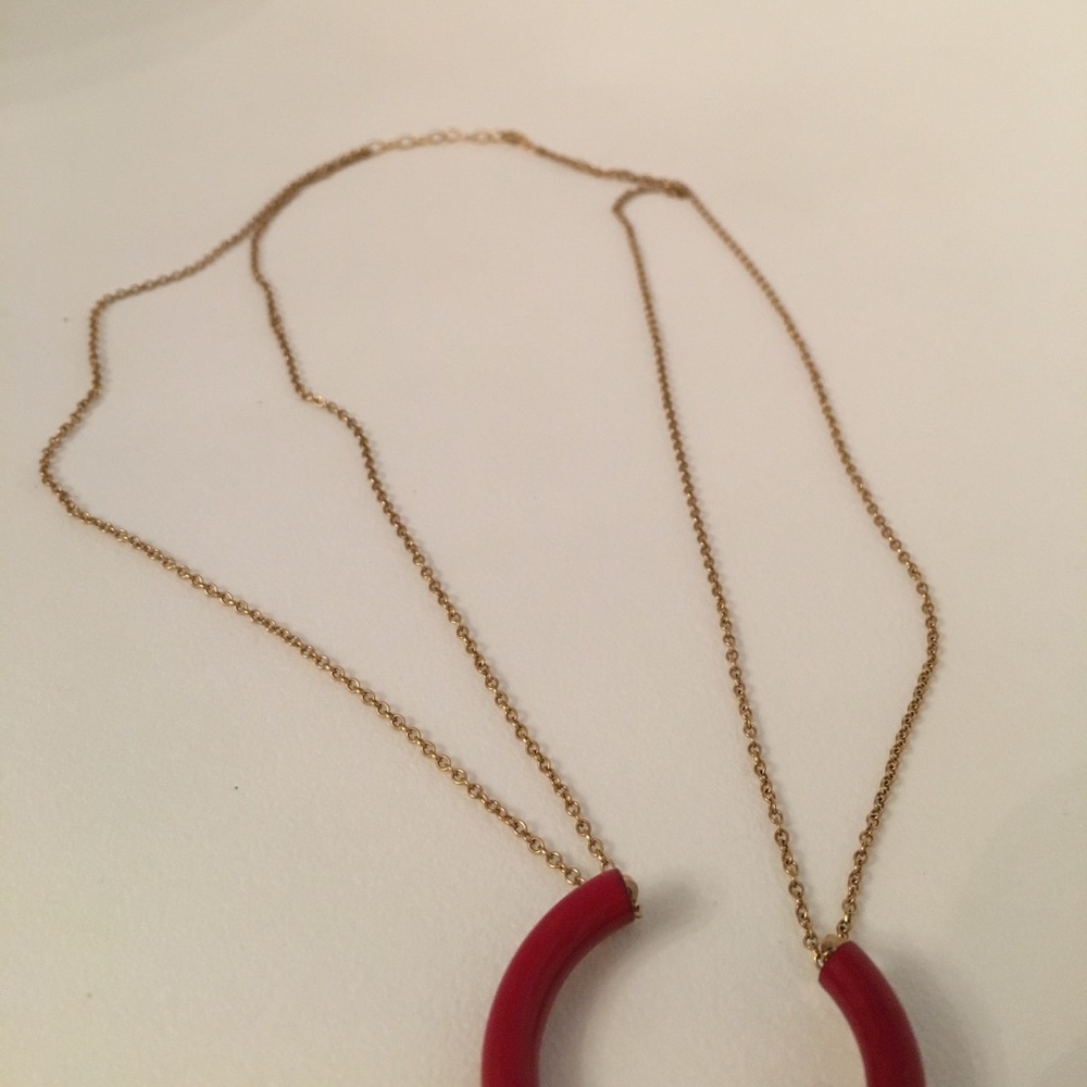 Red statement necklace - Picture 4 of 4