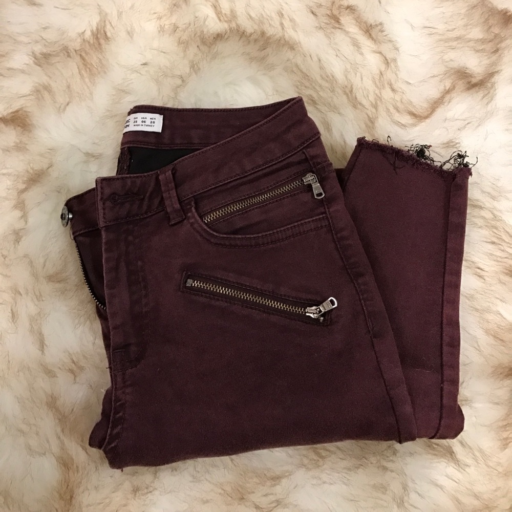Zara Red Wash Frayed bottom Zipper Jeans