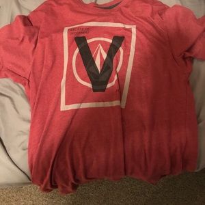 Volcom t shirt