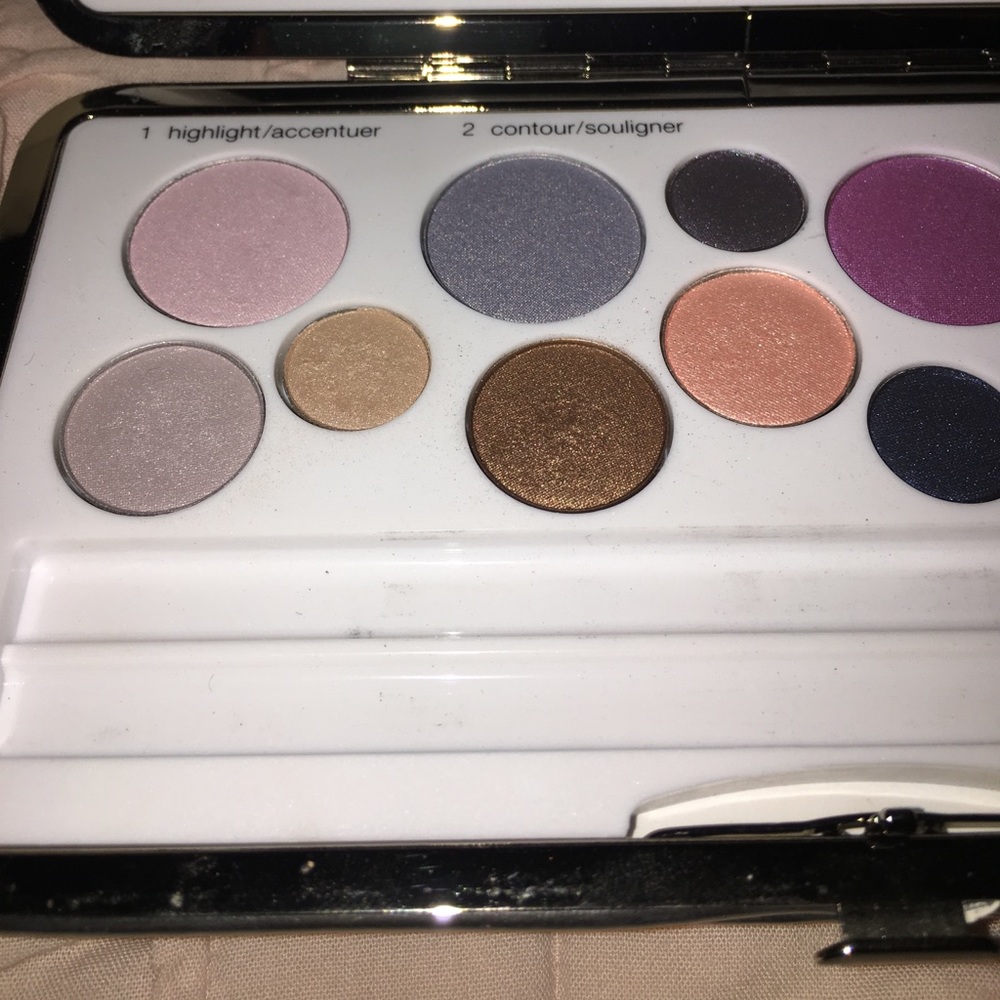 13 eyeshadows Clinique palette - Picture 3 of 3