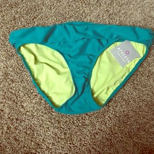 NWT XL Athleta swim bottom