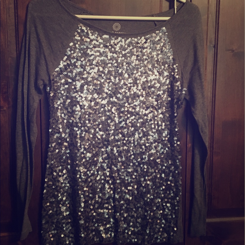 Sequined long sleeve tee