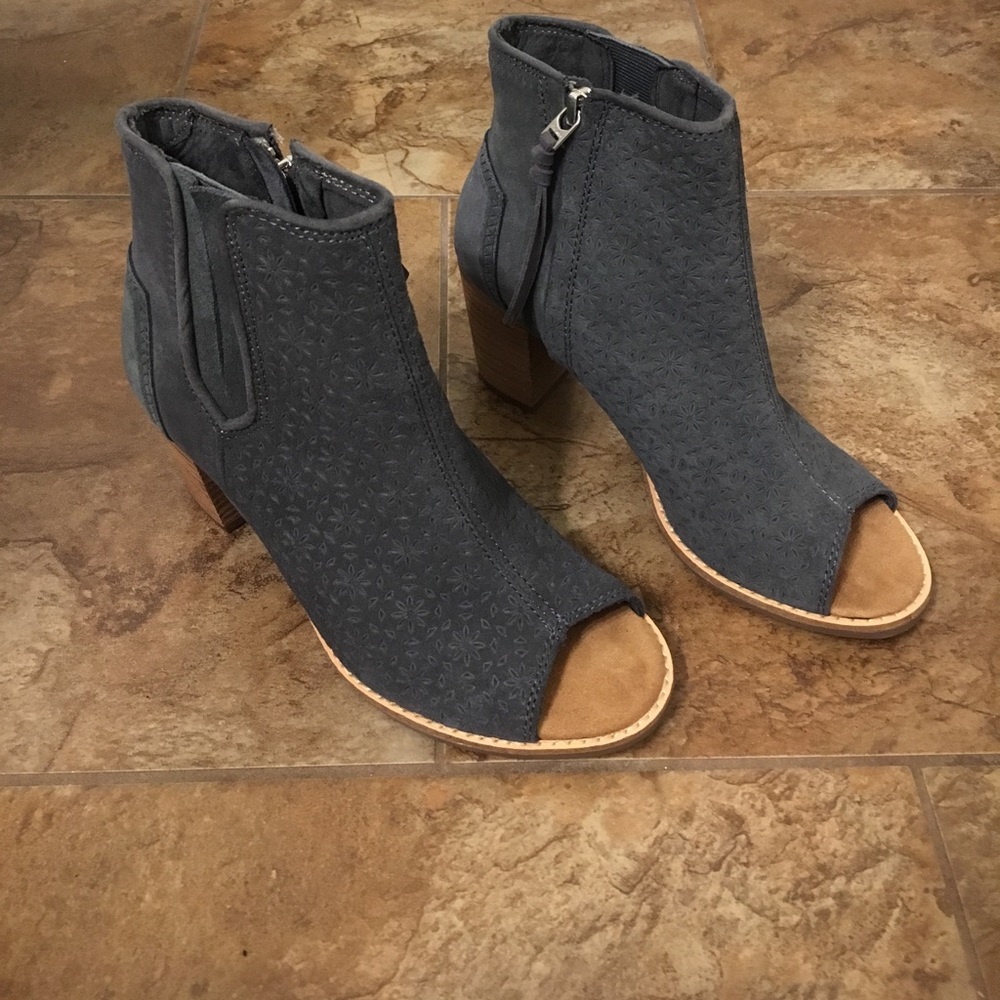 Toms Booties