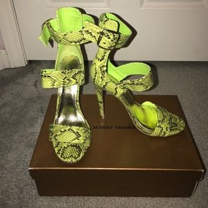 Lime Green  snake skin print pumps