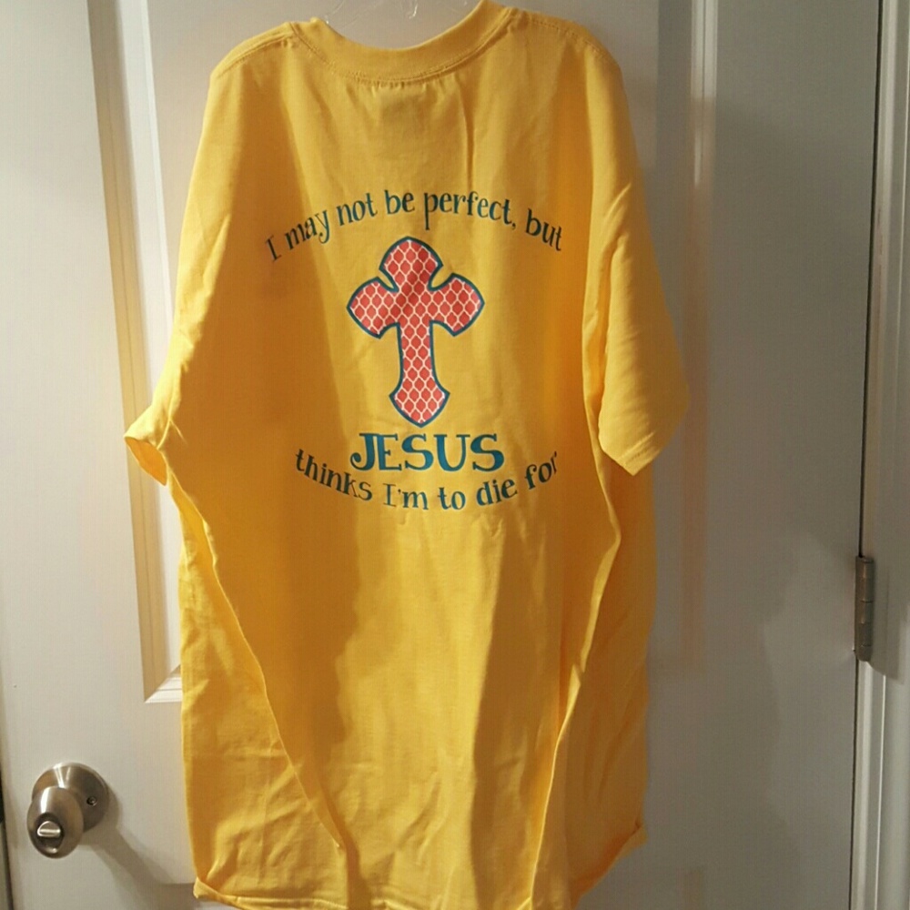 Lacie Liz Designs Yellow Tee Size M