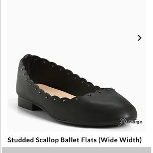 Torrid scalloped flats