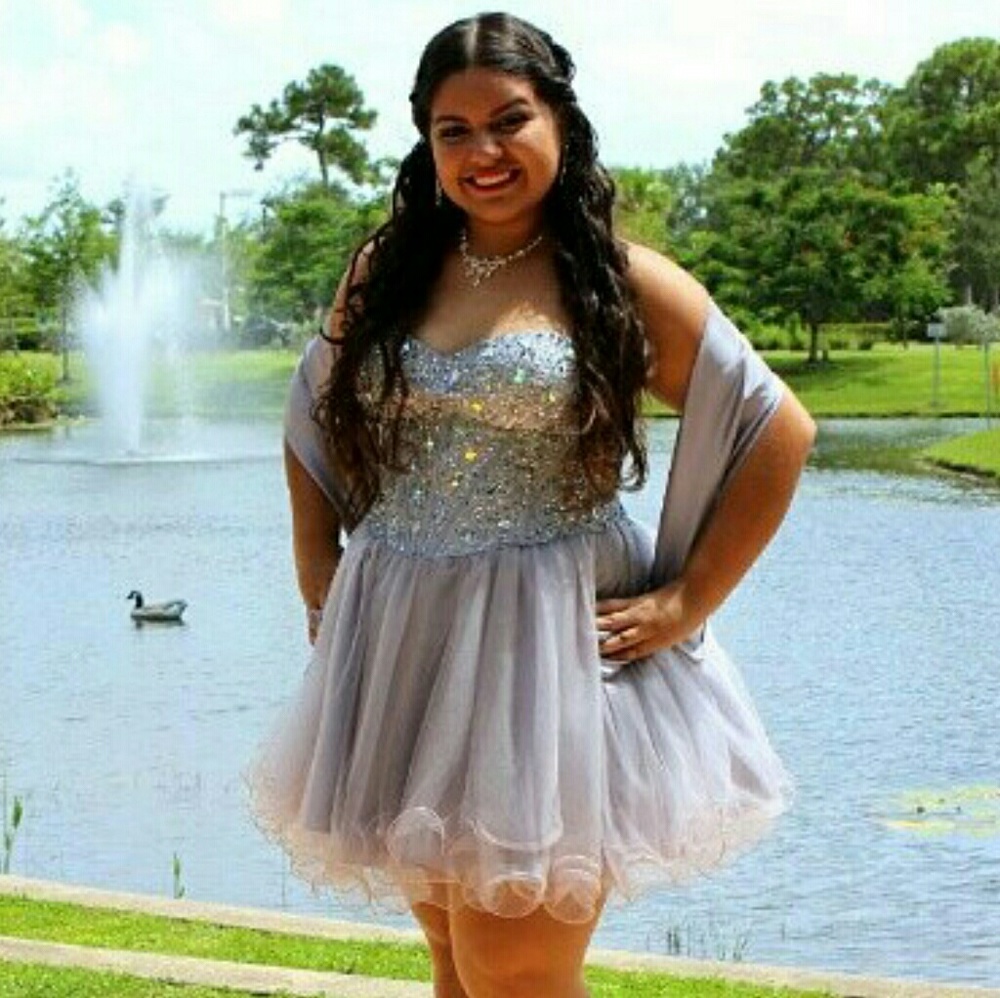 Dama/Homecoming/Prom silver dress