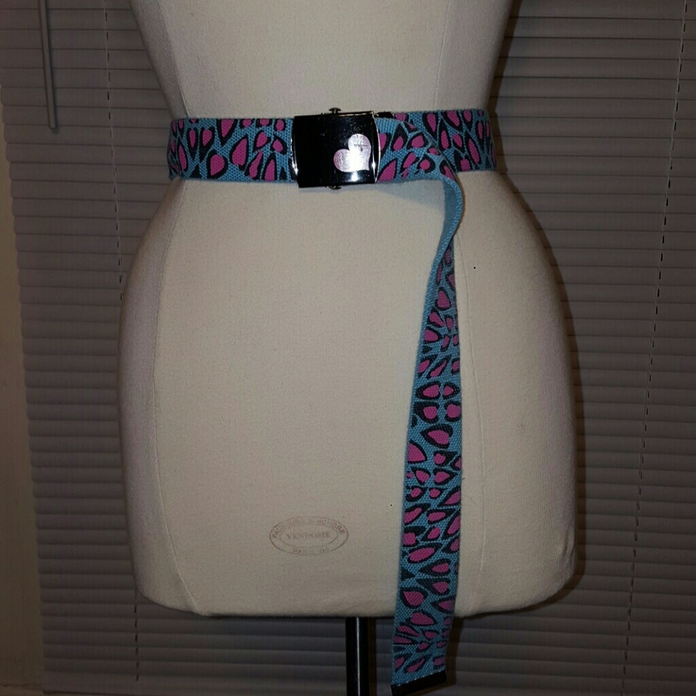 Leppard print belt