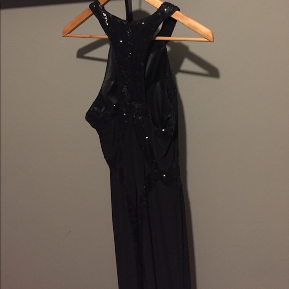 BEAUTIFUL FAVIANA PROM DRESS - Picture 2 of 4