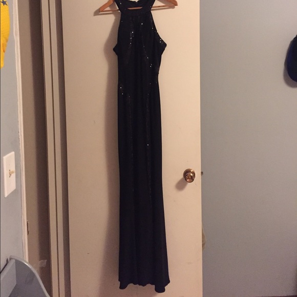 BEAUTIFUL FAVIANA PROM DRESS - Picture 3 of 4