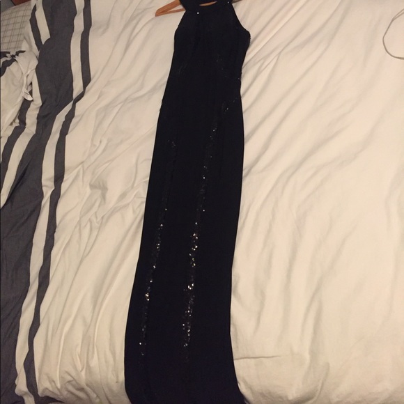 BEAUTIFUL FAVIANA PROM DRESS - Picture 4 of 4