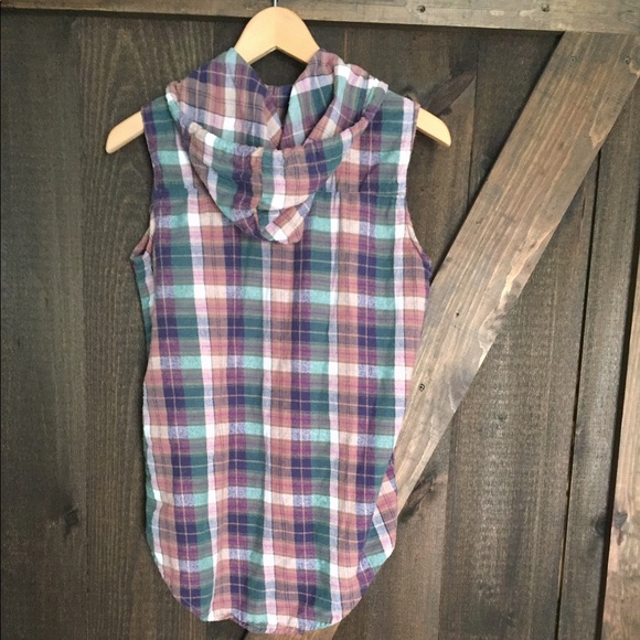 First Class Clothing hooded plaid vest - Picture 2 of 3