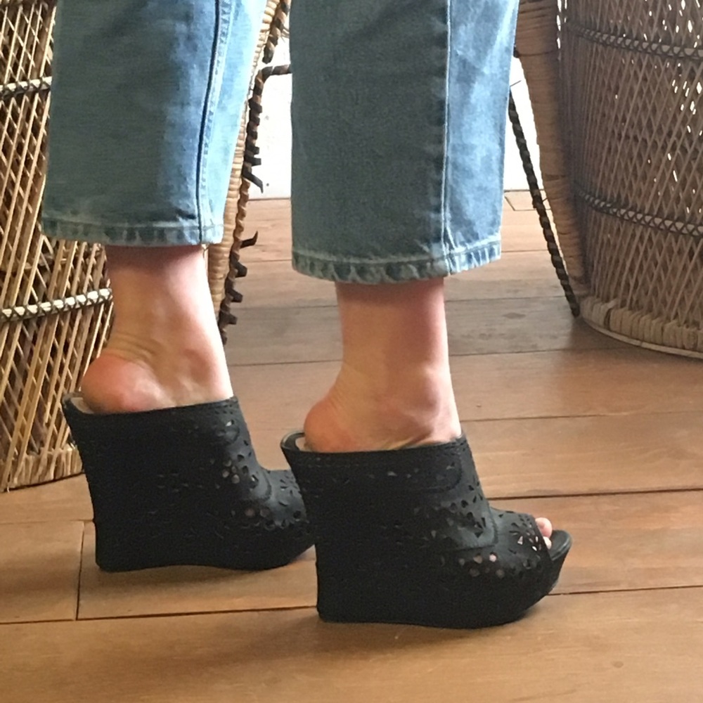Laser cut detail wedge mules