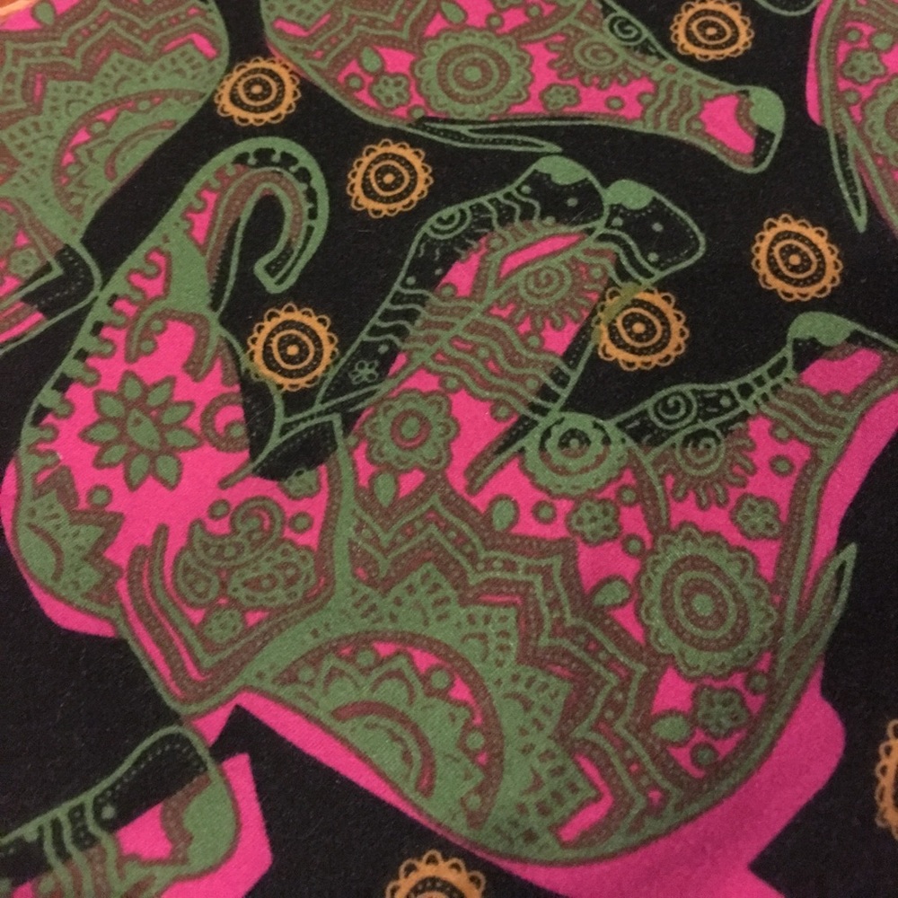 LuLaRoe Tall and Curvy leggings