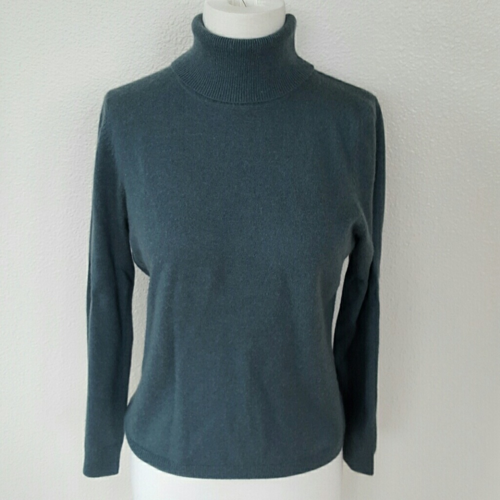 100% Cashmere Talbots Turtleneck