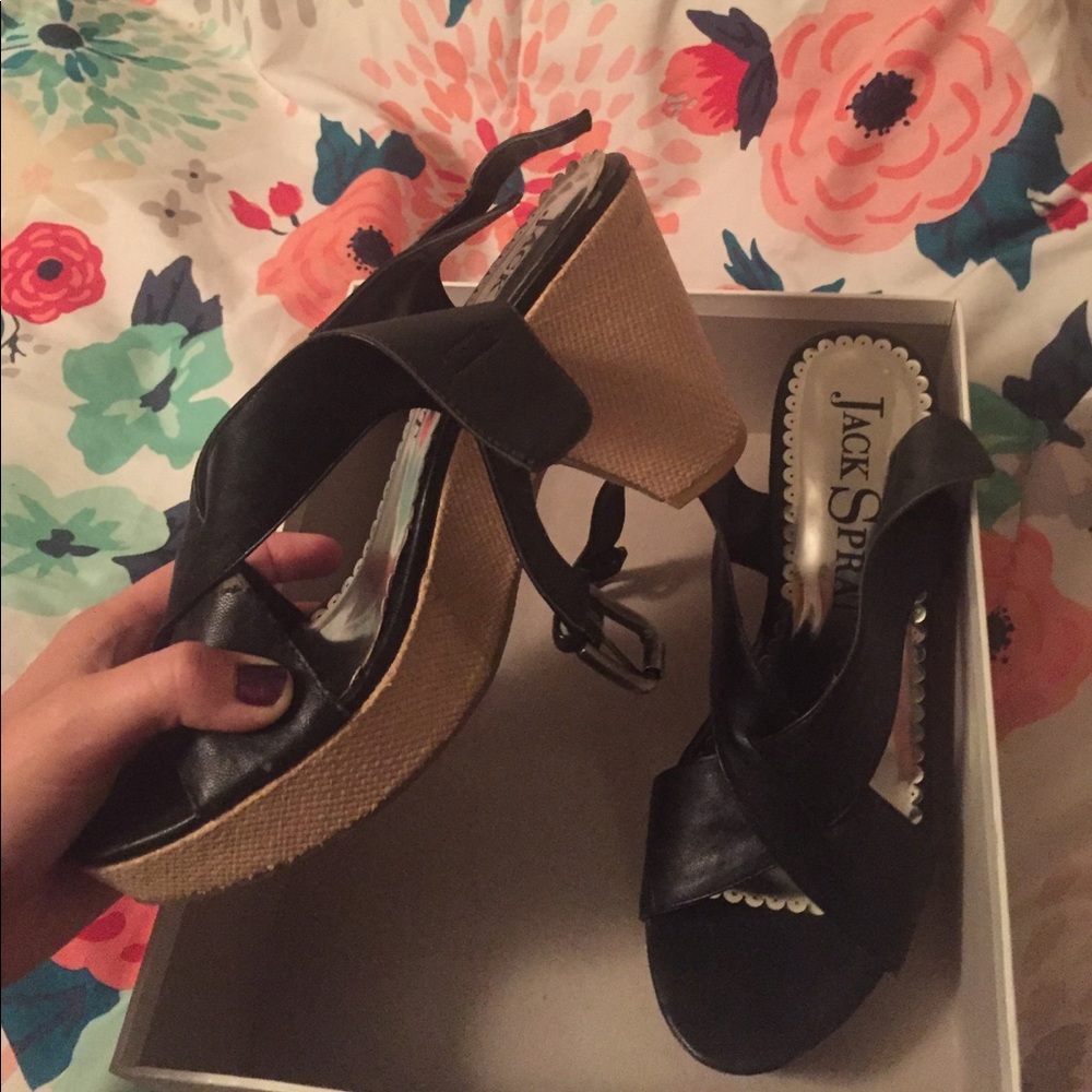 Black heeled sandles with box like new