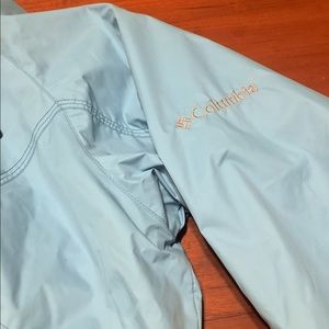 Columbia omni shield rain coat