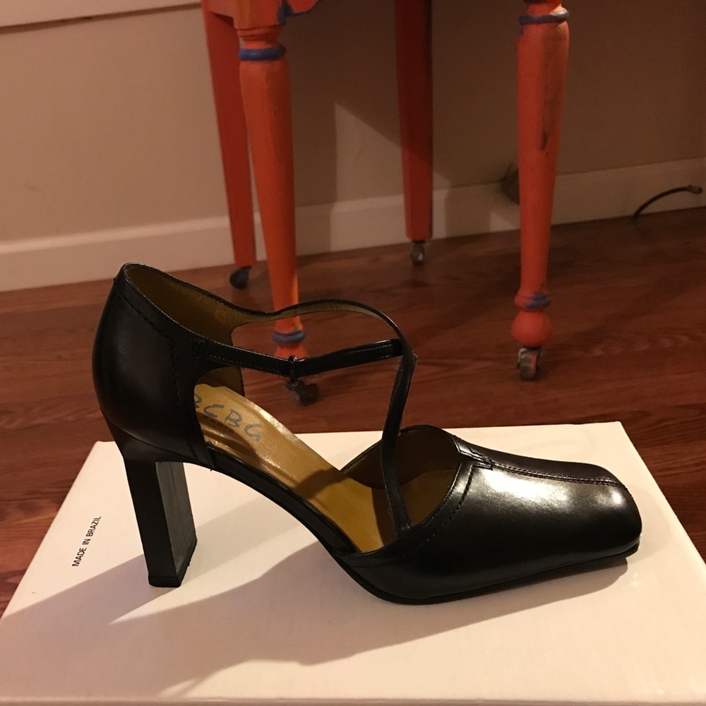 BCBG Paris shoes