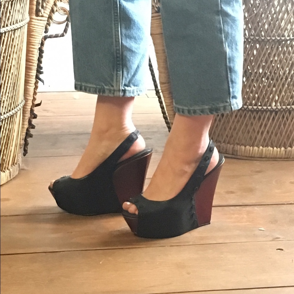 Sling back wood wedges