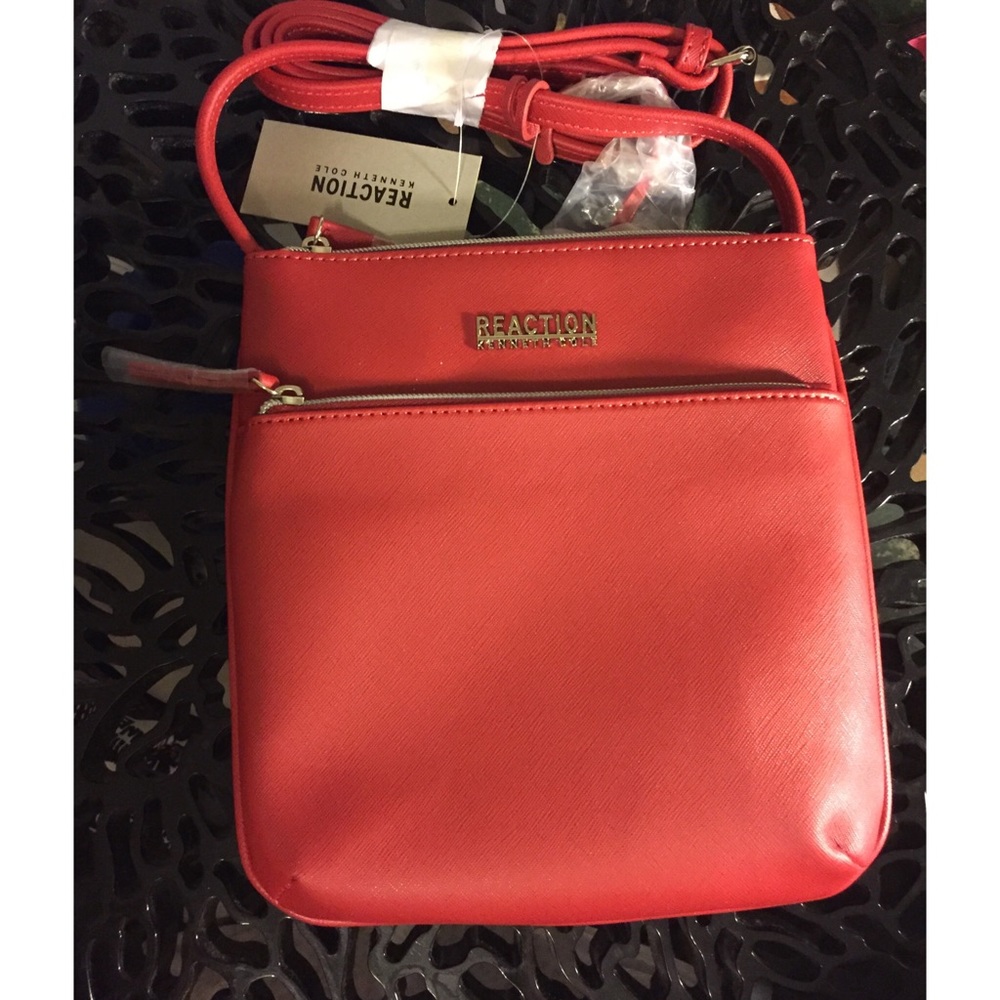 Reaction Kenneth Cole Side Bag