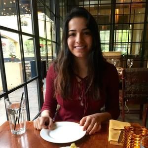 Meet your Posher, Moniyka