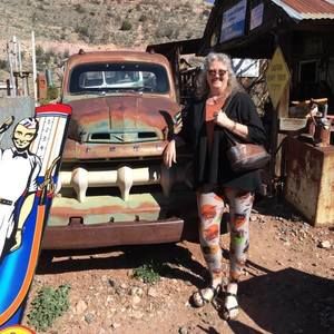 Meet your Posher, Sandy