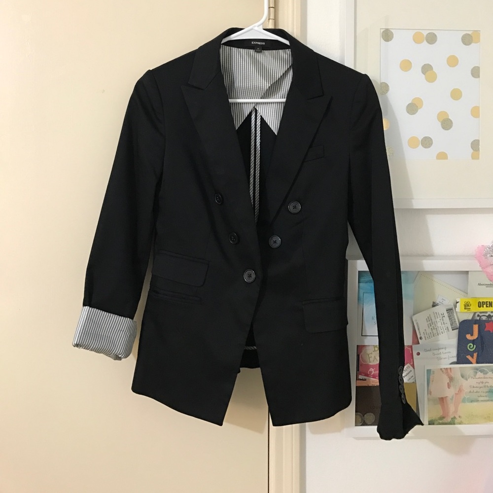 B&W Blazer