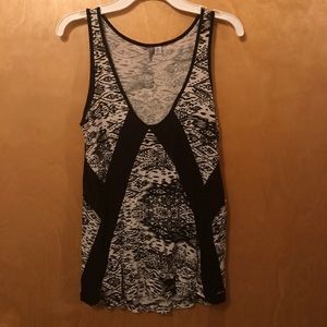 XS black and white tank top