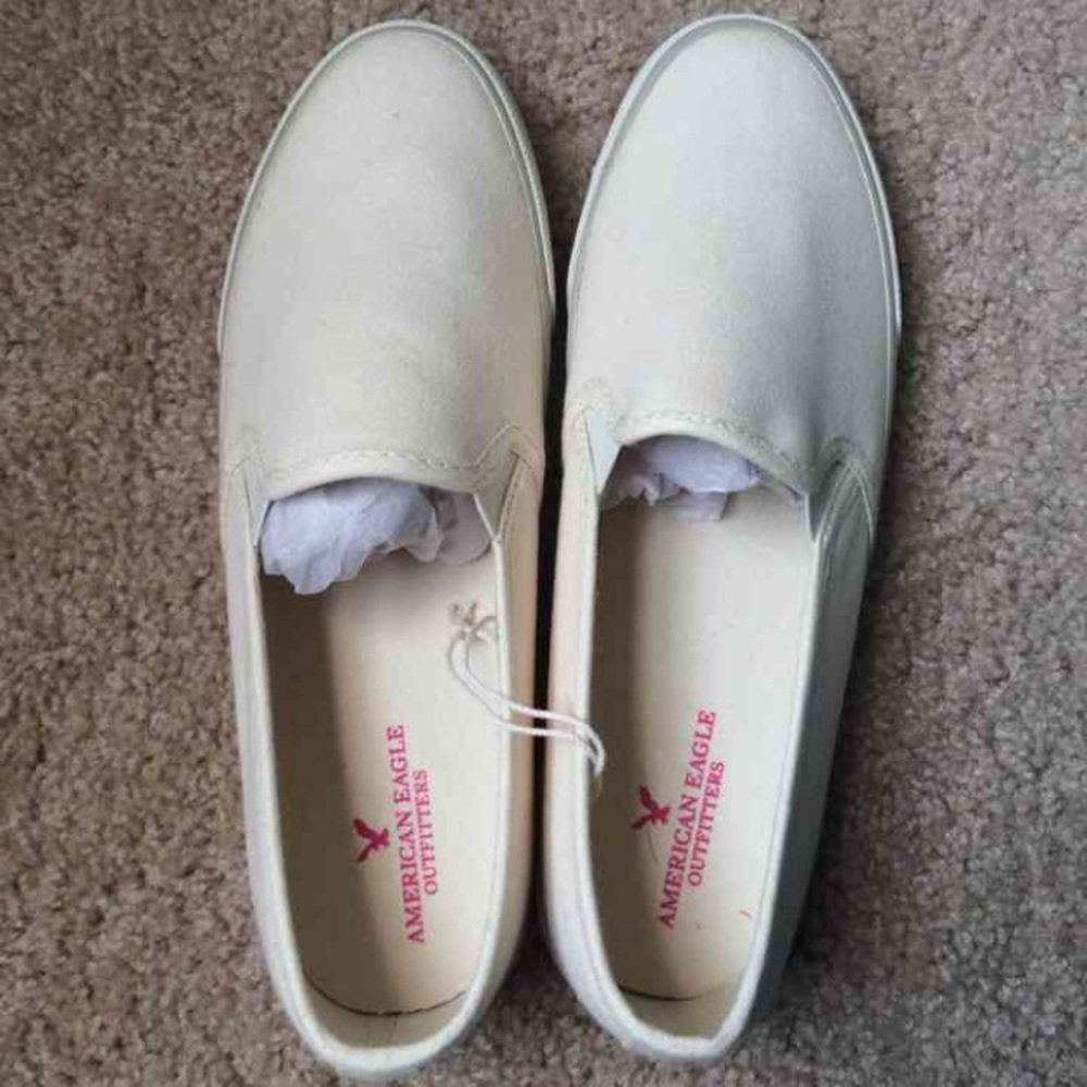 Canvas shoe slip on