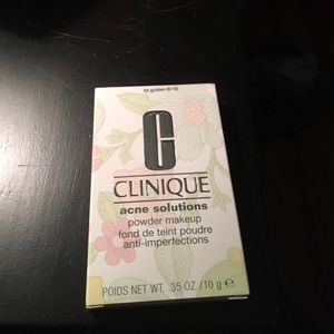 Clinique Acne Solutions Powder Makeup