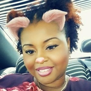 Meet your Posher, Jonelle