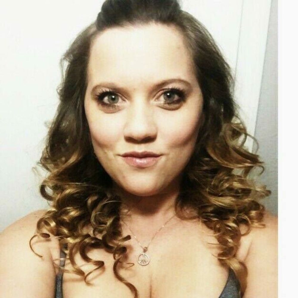 Meet your Posher, Kendra