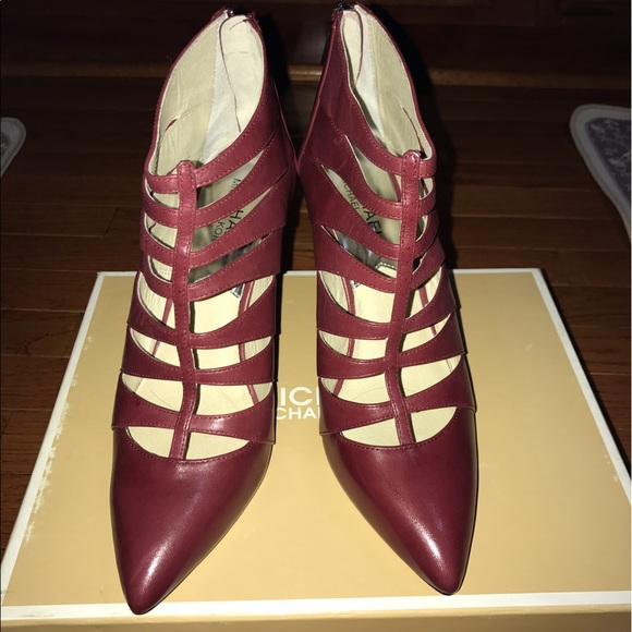 NWB Michael Kors Mavis Back Zip Heels Claret Red - Picture 2 of 6