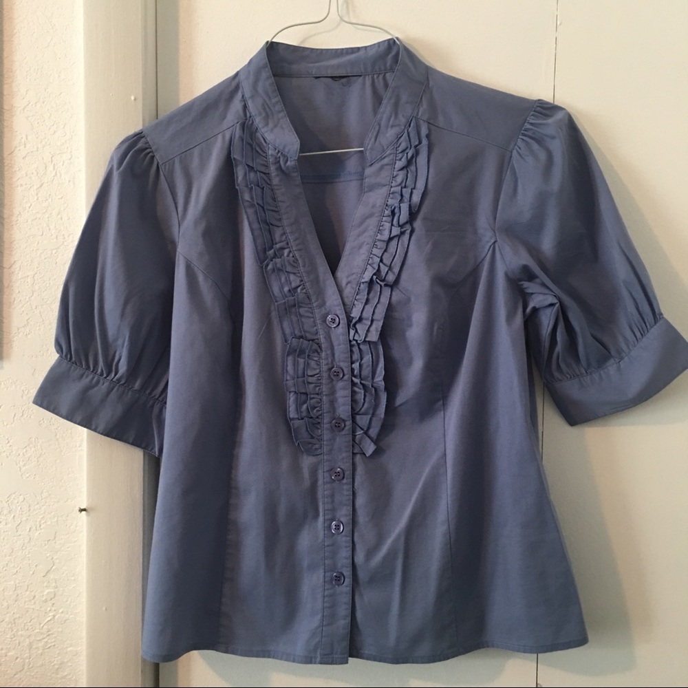 Blue ruffled button-up short sleeved blouse