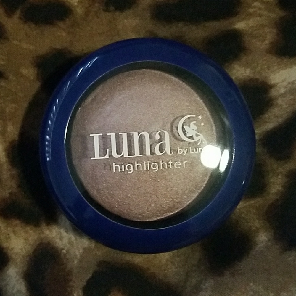 Makeup bundle - Picture 3 of 4