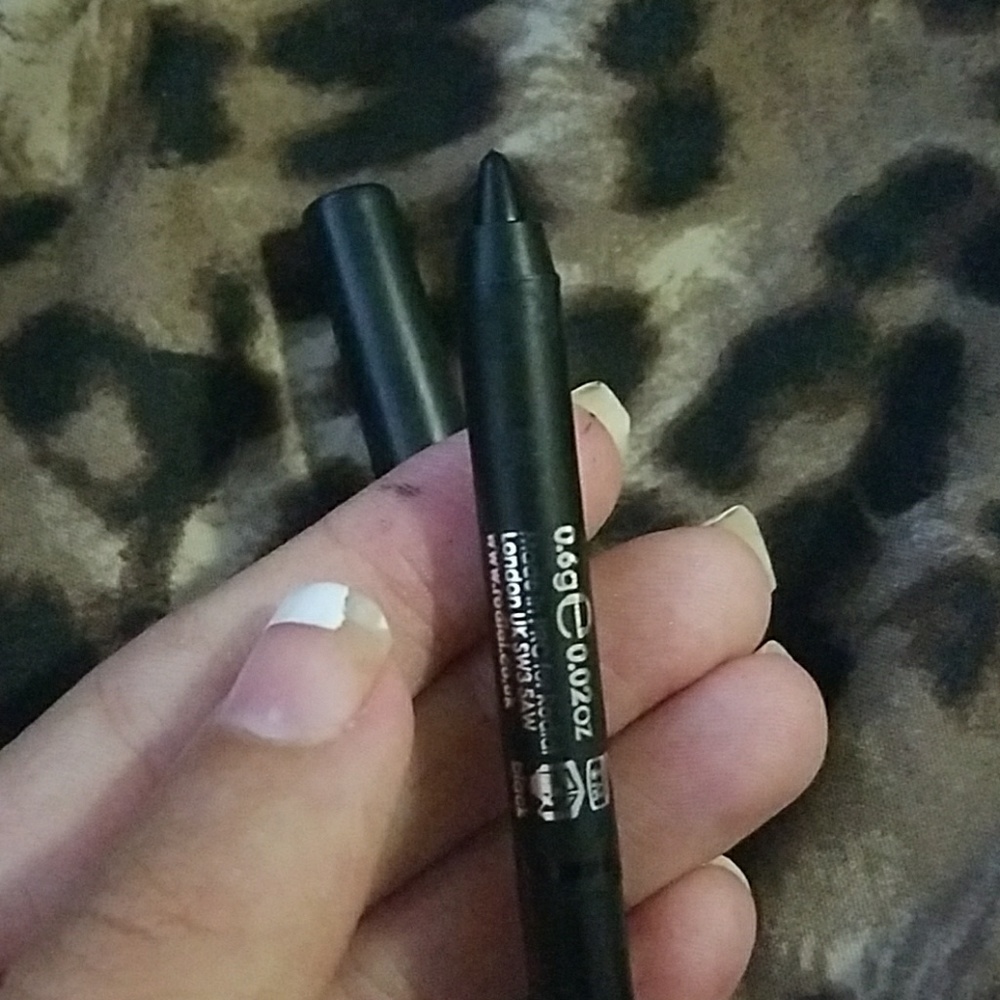 Makeup bundle - Picture 4 of 4