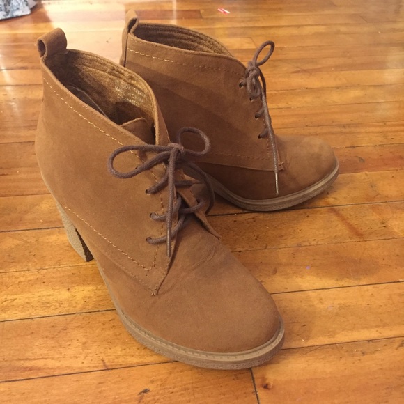 Camel/Chestnut Booties - Picture 2 of 6